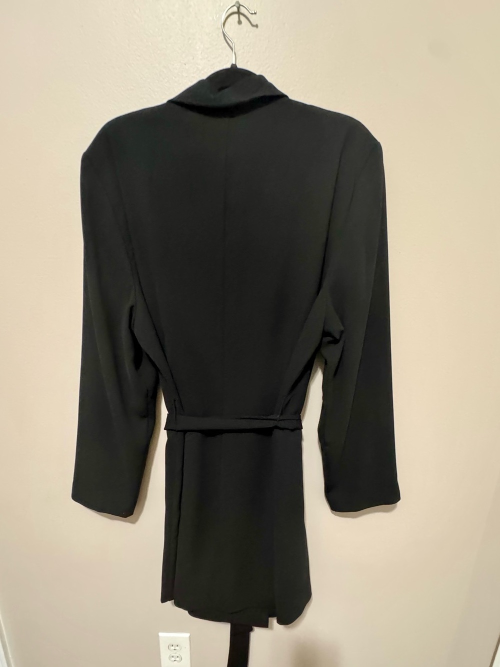 H&M Black Wrap Blazer with Tie Belt - Picture 2 of 2